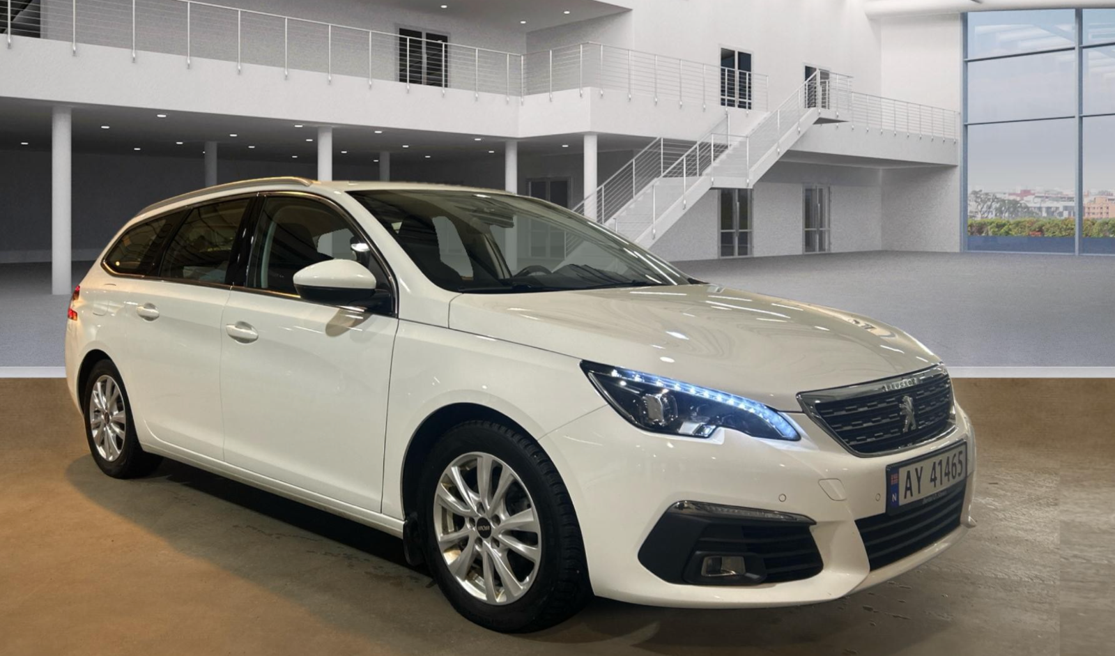 Peugeot 308 SW 1.5 BLUEHDI 130HK SW ALLURE HENGERFESTE WEBASTO 2