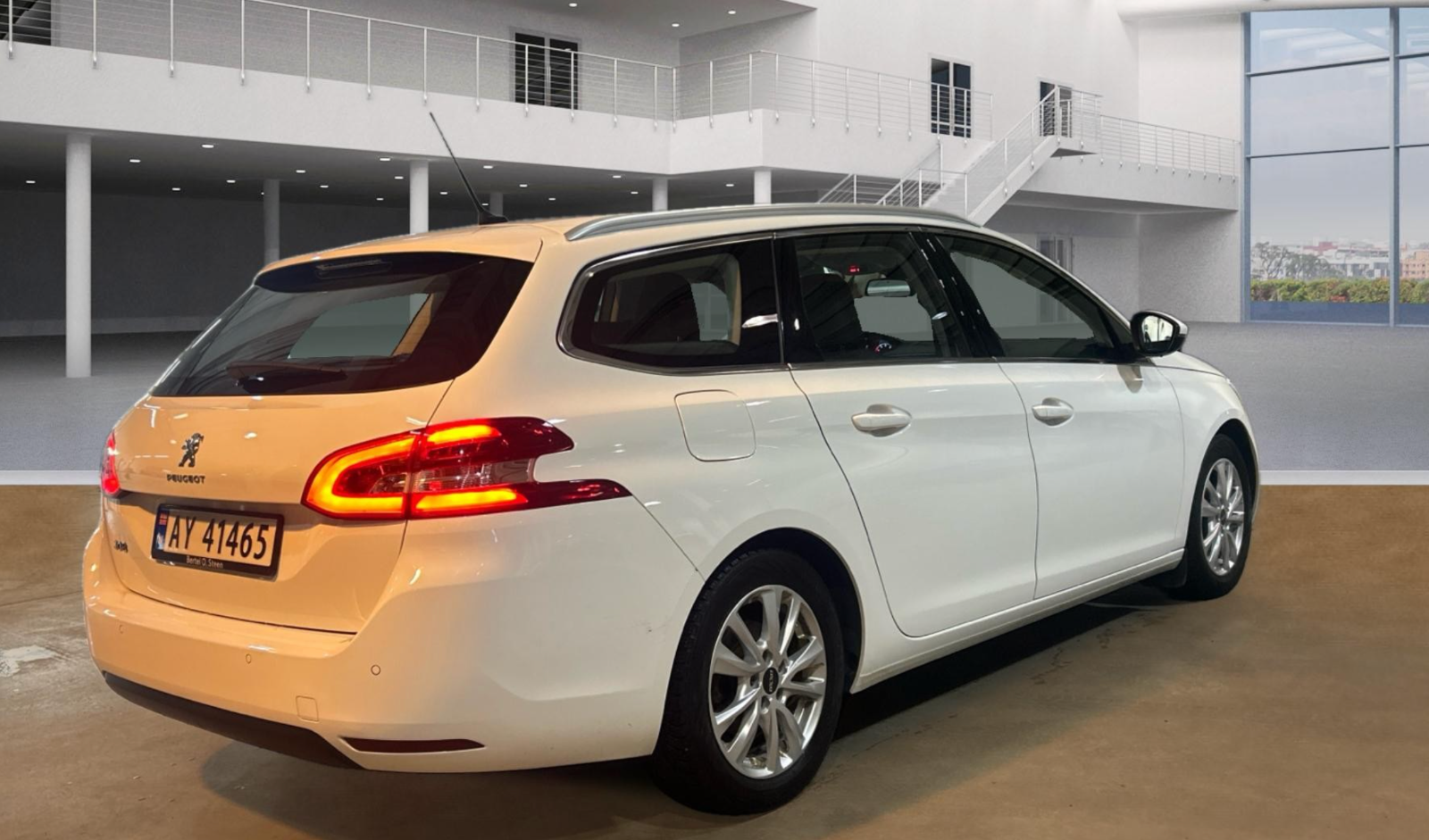 Peugeot 308 SW 1.5 BLUEHDI 130HK SW ALLURE HENGERFESTE WEBASTO 3