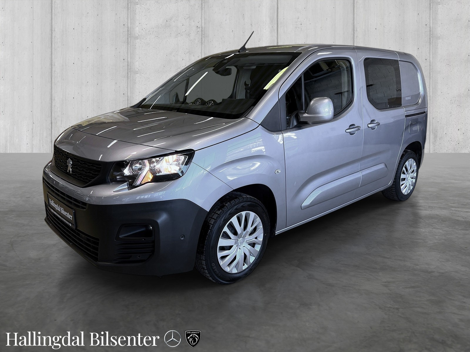 Peugeot Partner Mester Pluss 1,5 BlueHDi 130hk L1 aut Webasto, krok +++