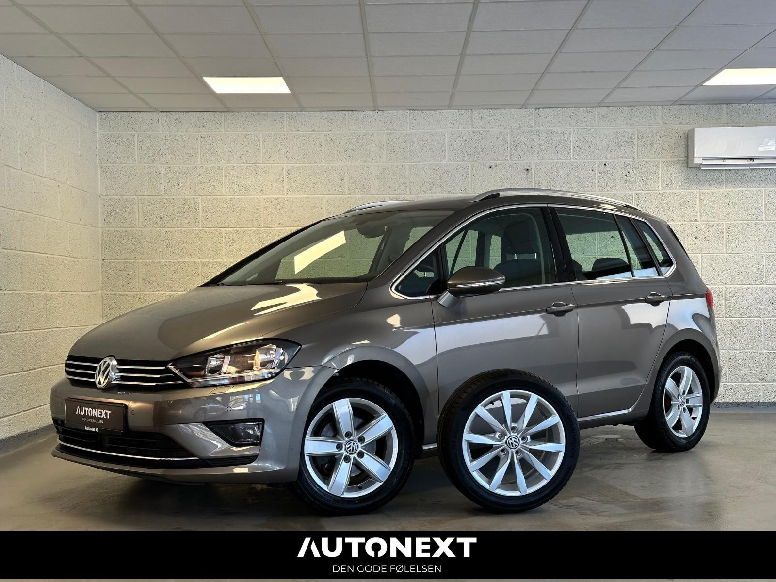 Volkswagen Golf Sportsvan Automat 110 HK Highline | Navi |DAB |R.Kamera/Se Kmstad