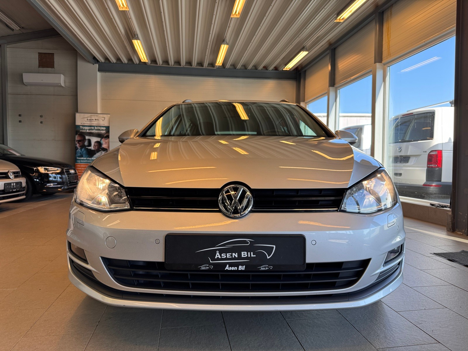 Volkswagen Golf 1.2-TSI-105HK-DSG-AUT*P.SENSOR-F/B*NAVIGASJON*BLÅTANN++ 3