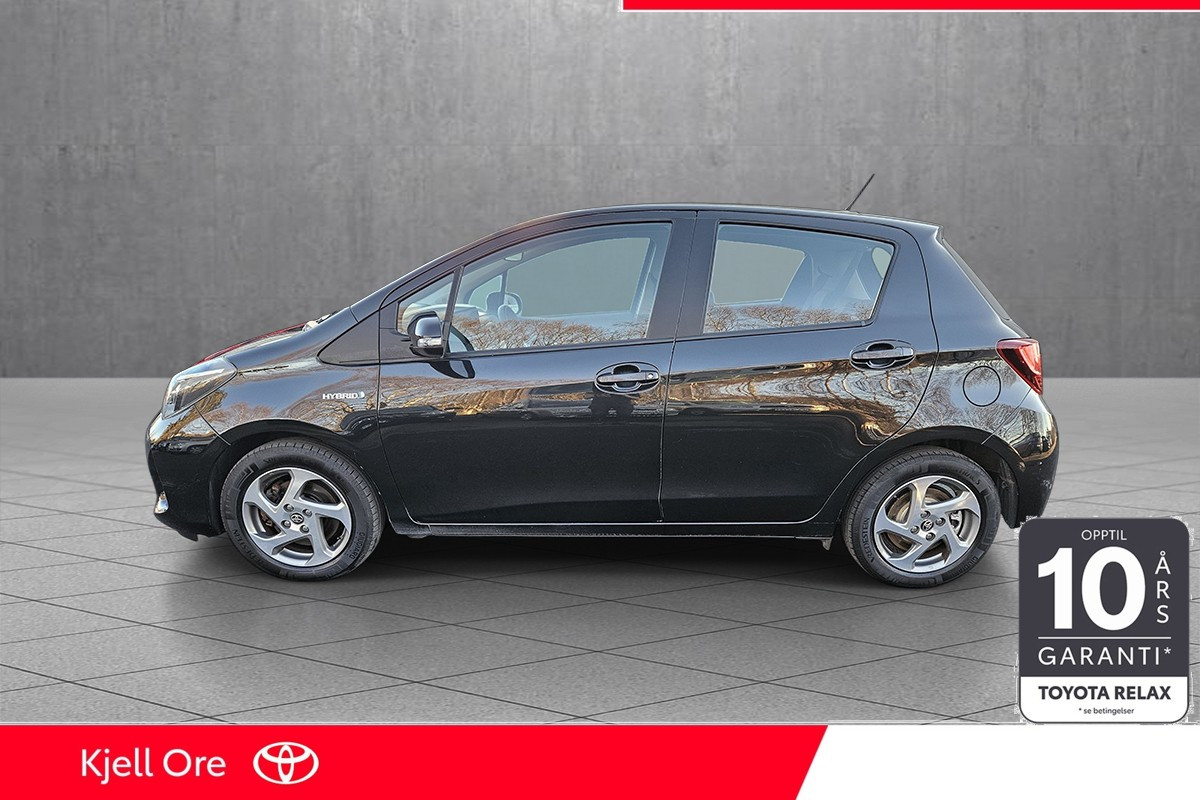 Toyota Yaris 1,5 Hybrid Active e-CVT m/ dab+ navigasjon 2