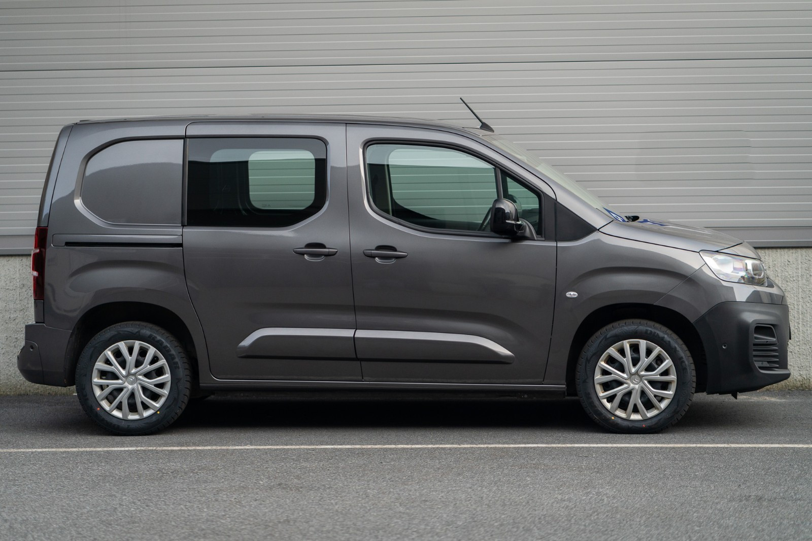Citroen Berlingo Automat/L1/Webasto/2 skyvedører/22 mnd garanti/Service 2