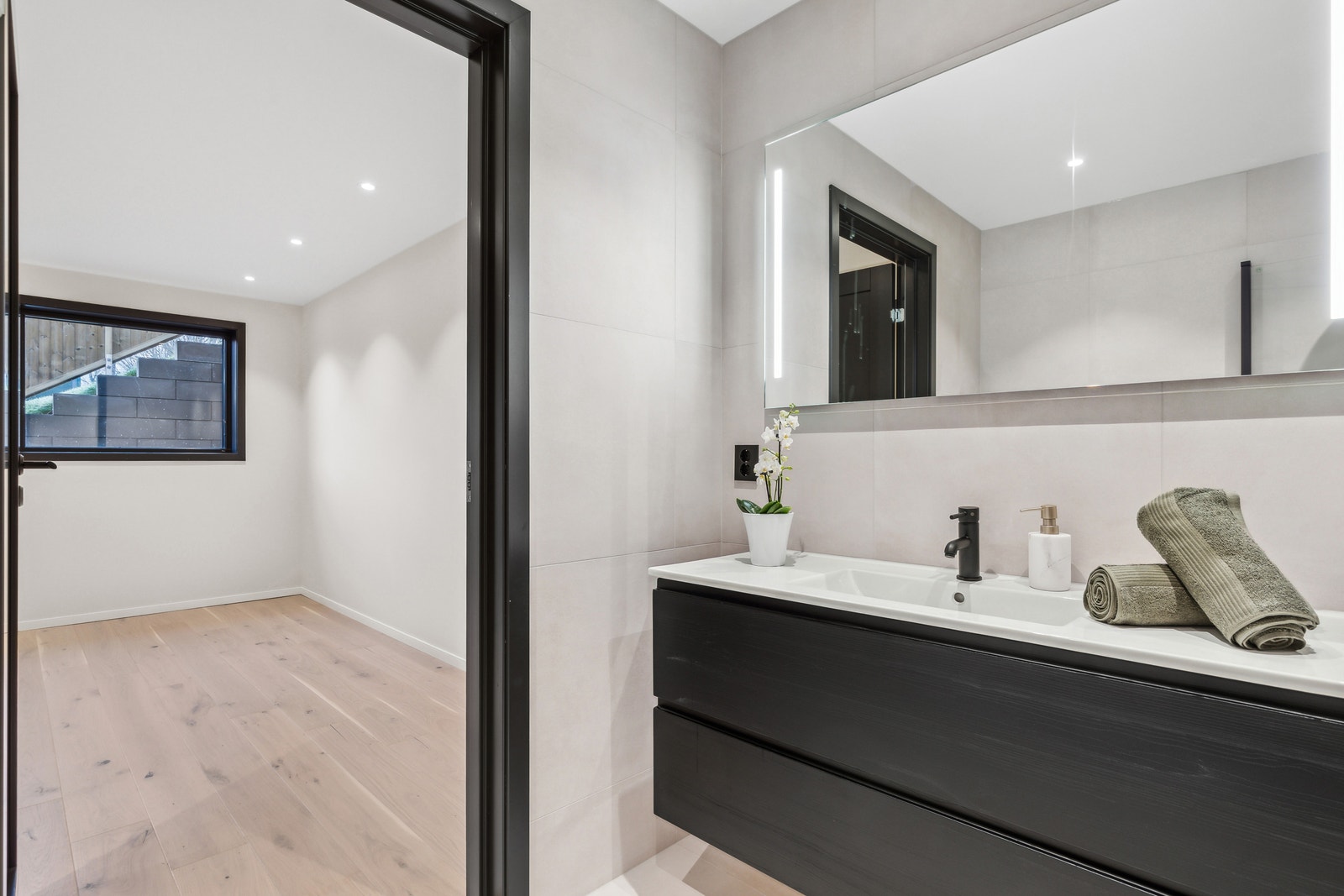 Bad første etasje Galleribilde