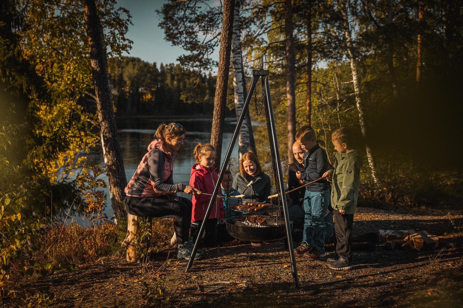 Bålkos ved Lågen Galleribilde