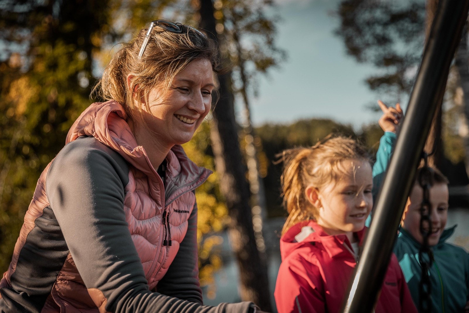 Bålkos ved Lågen Galleribilde