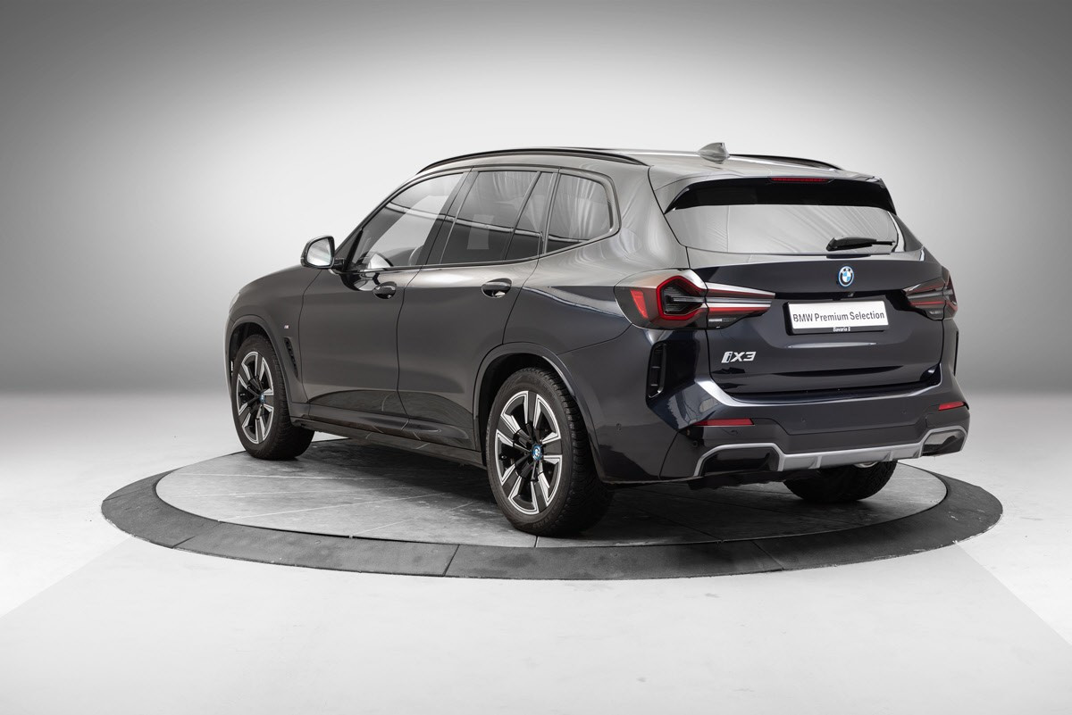 BMW iX3 M Sport Fully Charged (K) M-Sport El Krok H&K +++ 3
