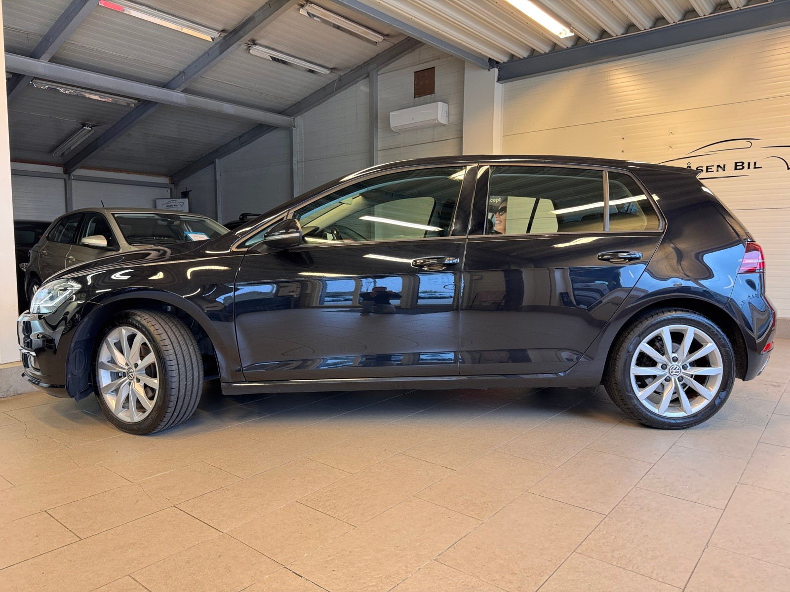 Volkswagen Golf 110HK-TSI-DSG-AUTOMATGIR-HIGHLINE*ACC*P.SENSOR*RATTVARM 2