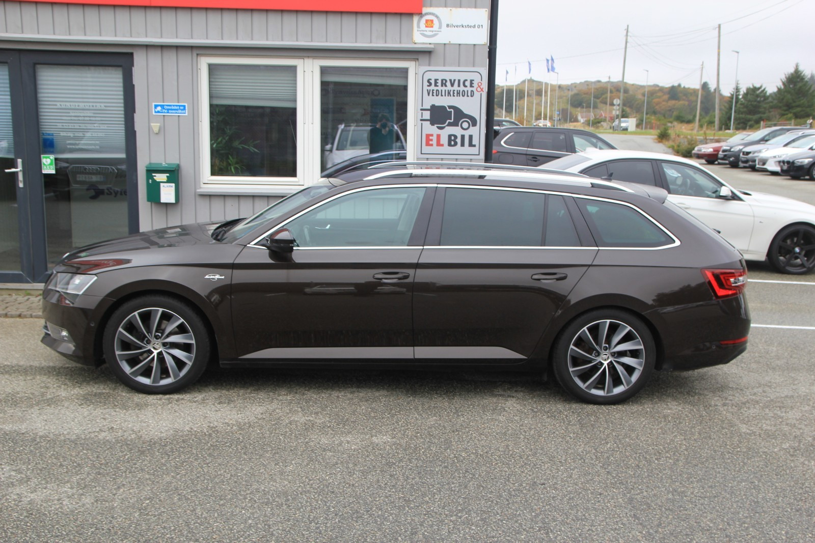 Skoda Superb 1,8 TSI DSG L& K 3