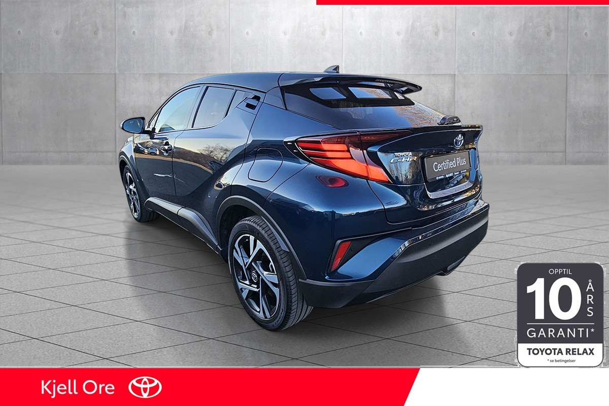 Toyota C-HR 1,8i Hybrid Loung Tech Bi-tone alcantara 3