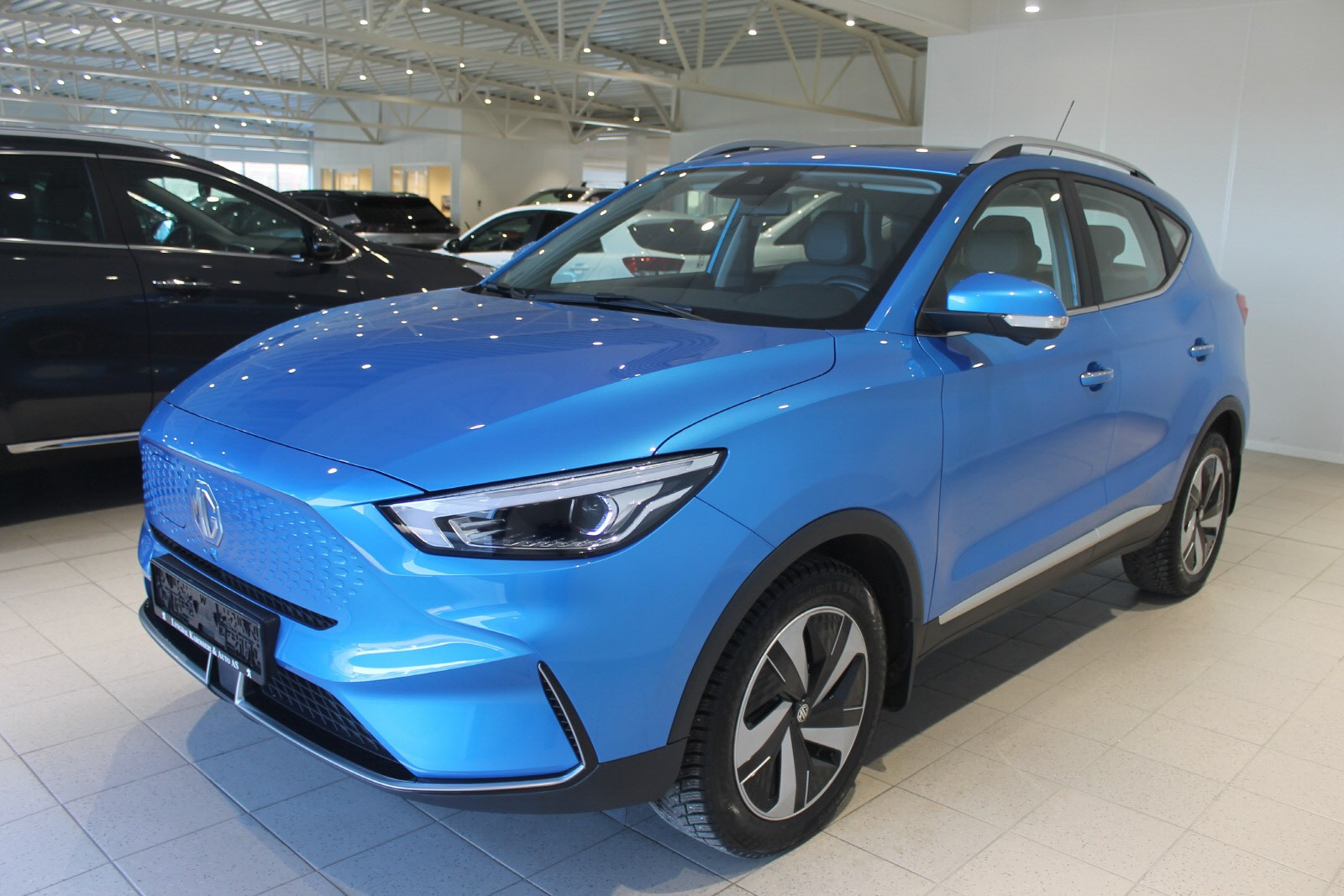 MG ZS EV Luxury Long Range 3