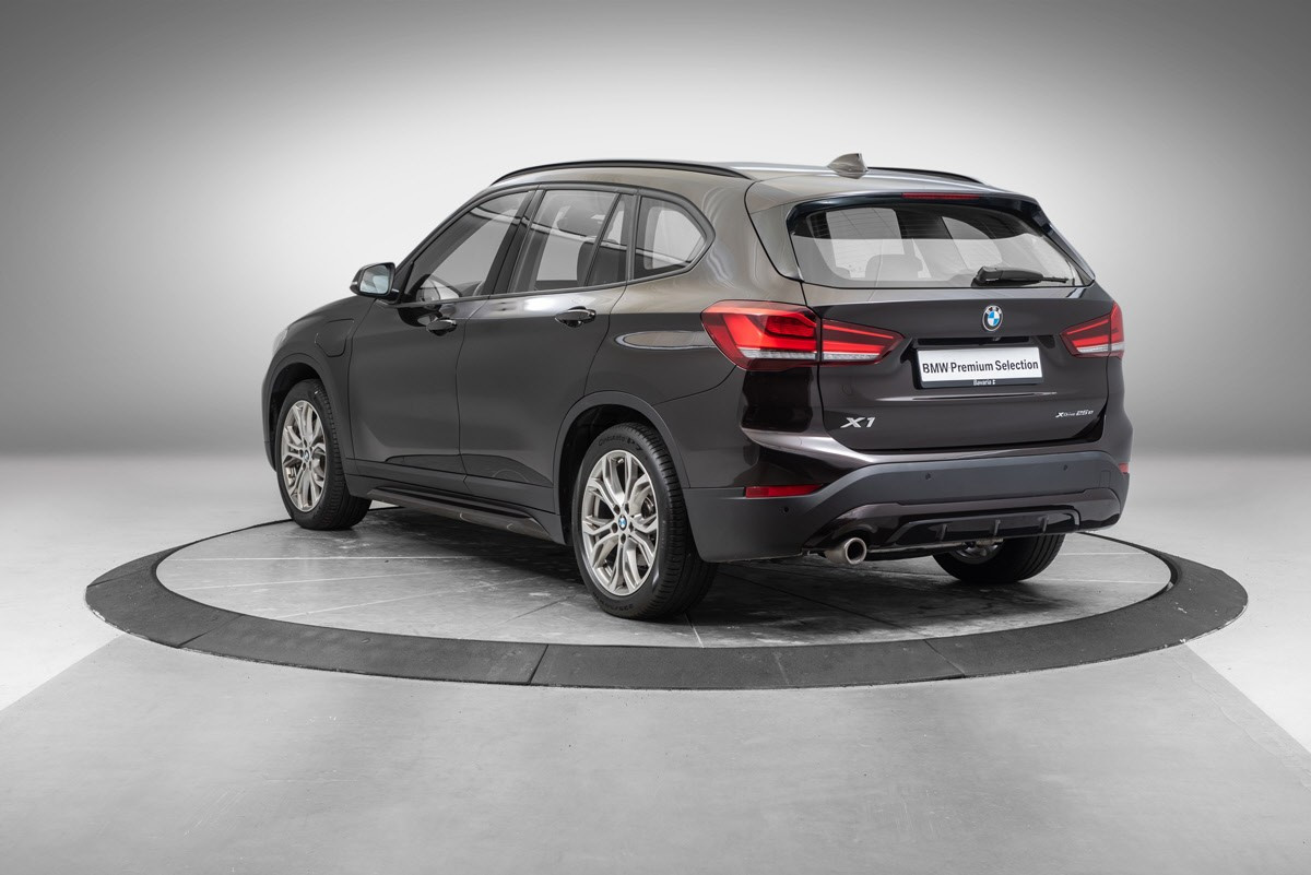 BMW X1 xDrive25e eDrive (K) Krok HeadUp R.kamera +++ 3