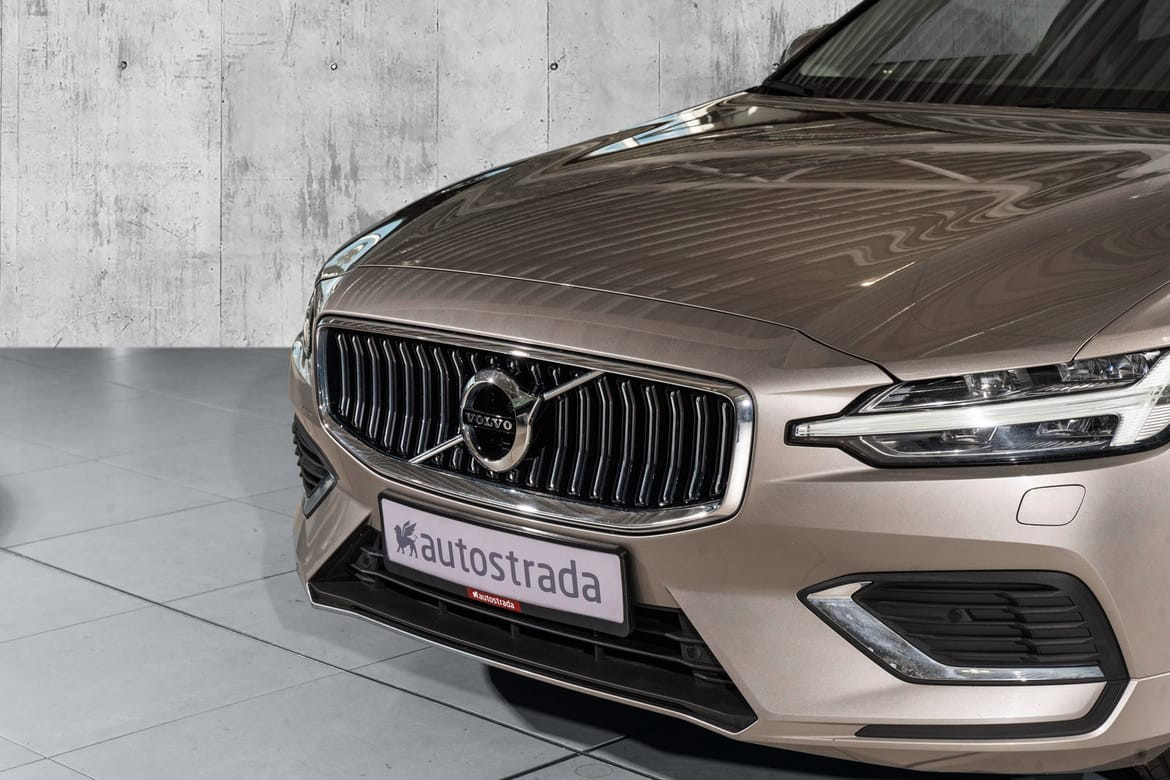 Volvo V60 T6II LONGRANGE/R.KAM/MINNE/KROK 2