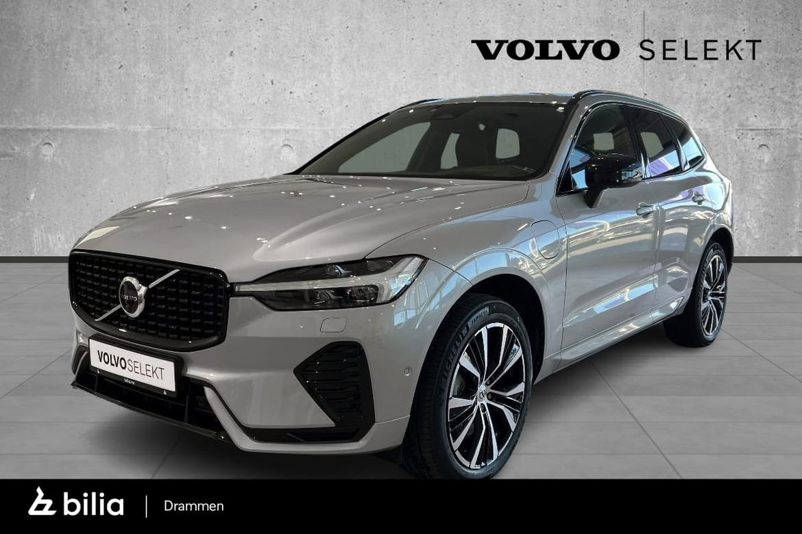 Volvo XC60 T8 AWD LR Ultimate Black - HeadUP, 360, H&K, Pano++