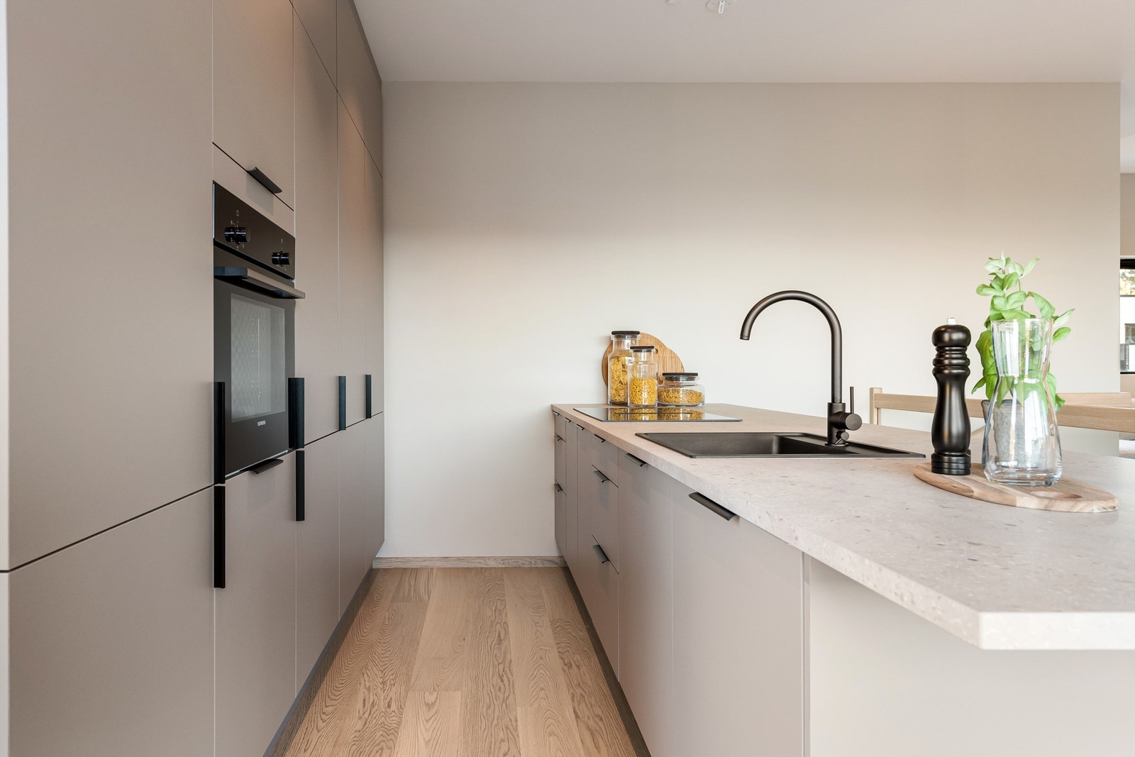 17 2etg Galleribilde