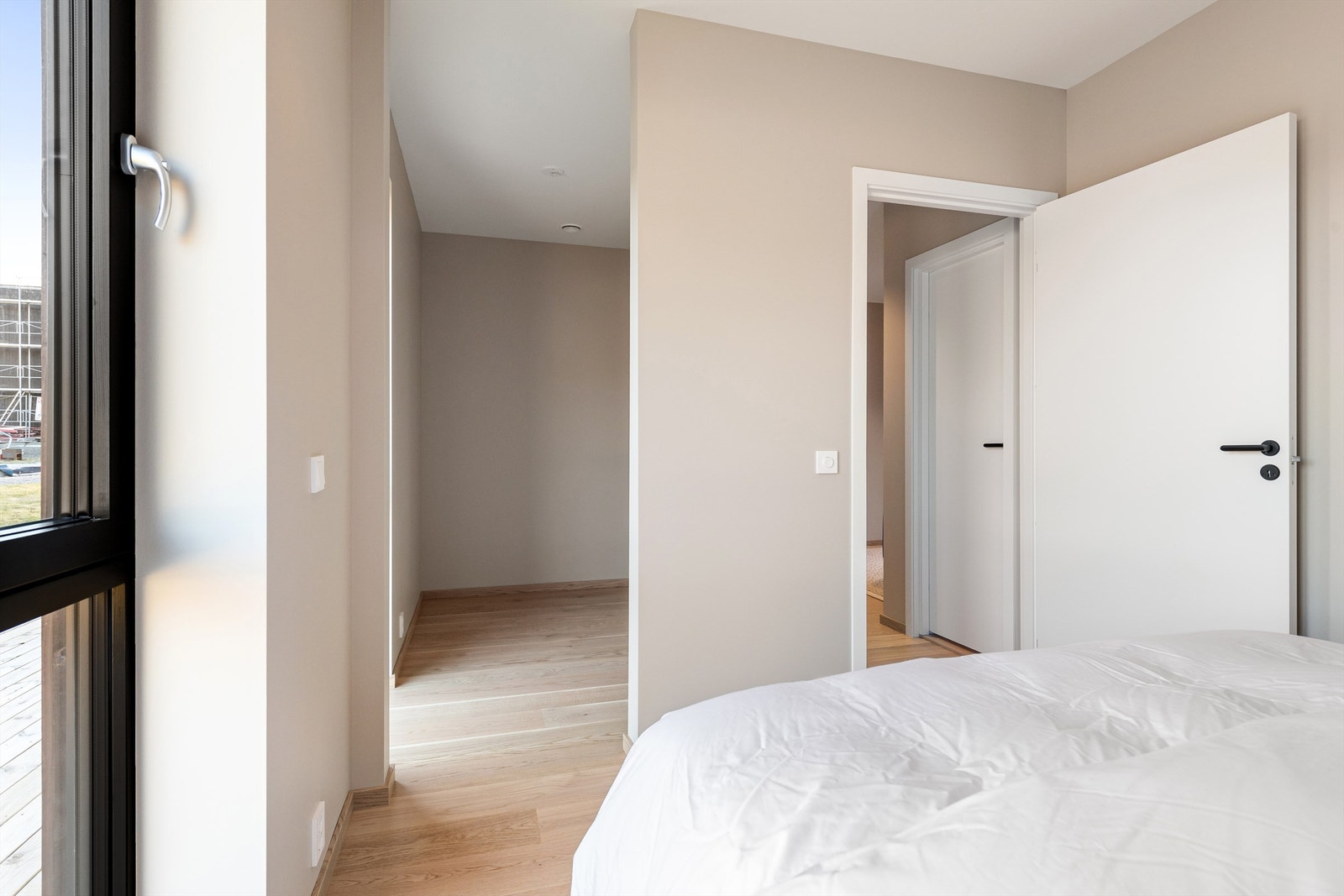 Soverom 3 i 1. etasje med garderoberom Galleribilde