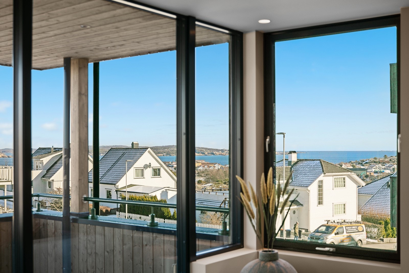 Fantastisk utsikt mot havet og Stavern Galleribilde