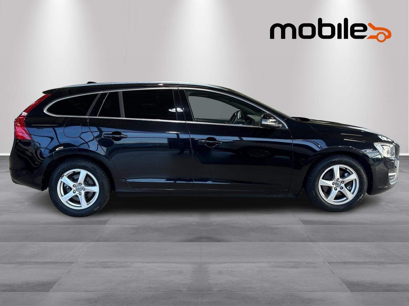 Volvo V60 D2 Momentum 108g DAB/Navi/Cruice/Krok/Skinn 2