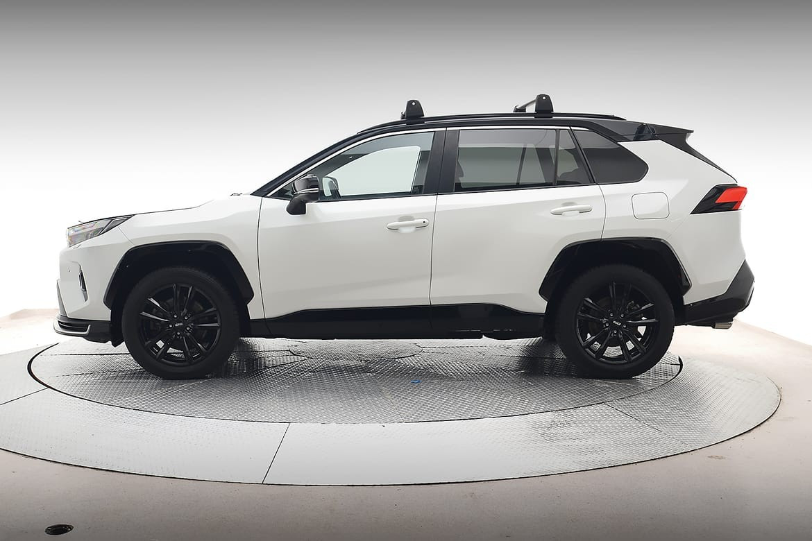 Toyota RAV4 Plug-in Hybrid 2.5 Bensin PH Automat AWD-i Executive Bitone 2