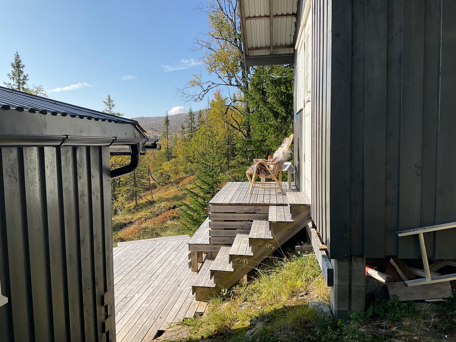 Mot vest Galleribilde