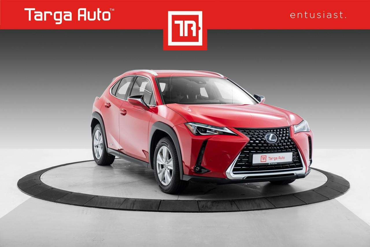 Lexus UX 250h / AWD / ACC / Hengerfeste / Navigasjon ++++