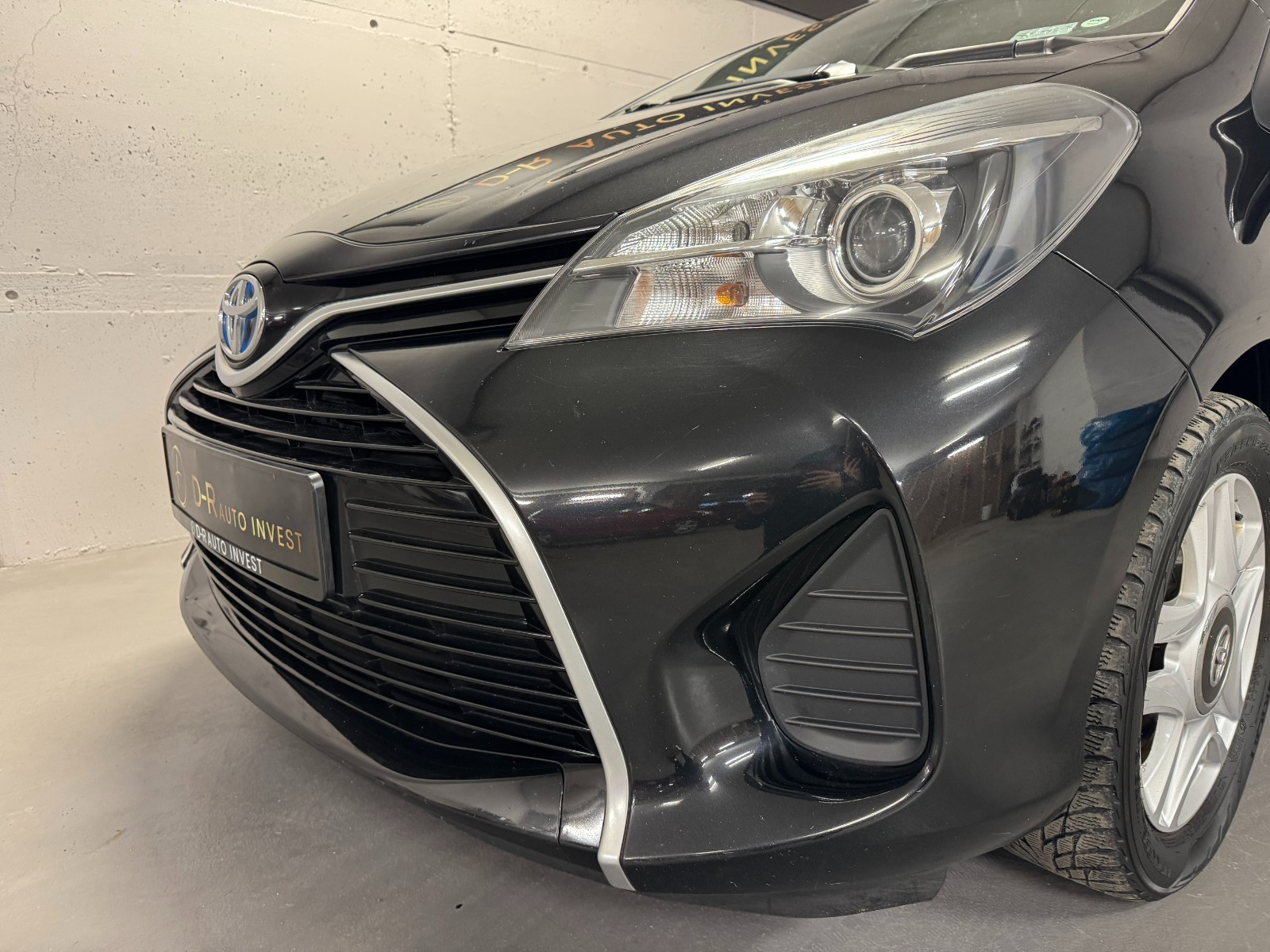 Toyota Yaris Hybrid / Navi / Ryggekamera / Keyless / DAB+ / Garanti 3