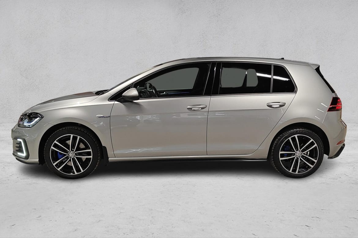 Volkswagen Golf GTE 204HK I CarPlay I Krok I Inntil 50km på strøm! 2