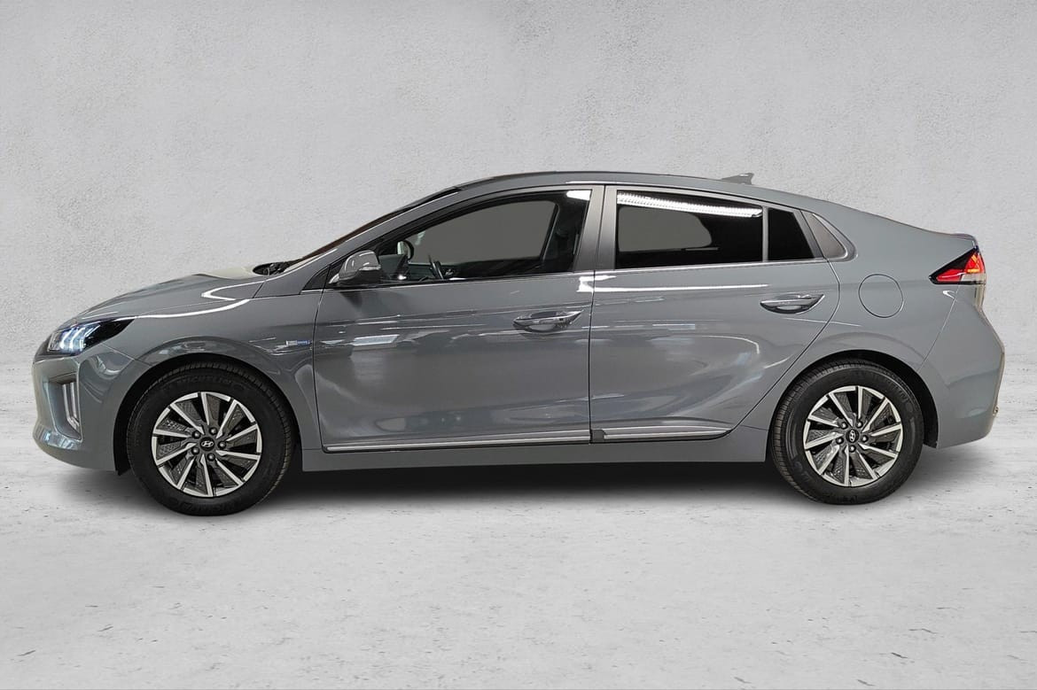 Hyundai IONIQ Premium I 311km WLTP I NyService! I Skinn I VarmeRatt 2