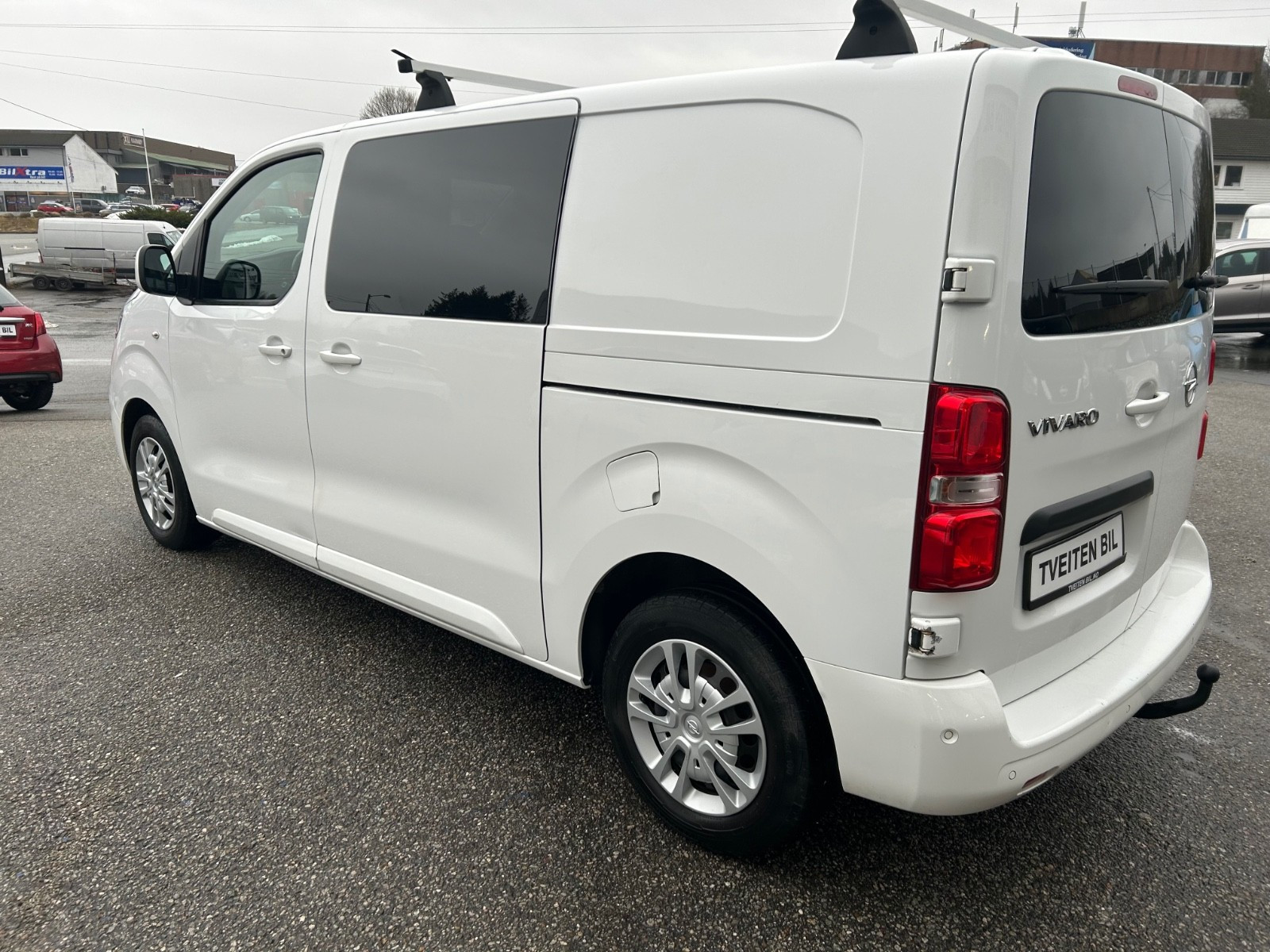 Opel Vivaro L2 150HK Elite 2 Skyvedører. krok. Ryggekamera 3