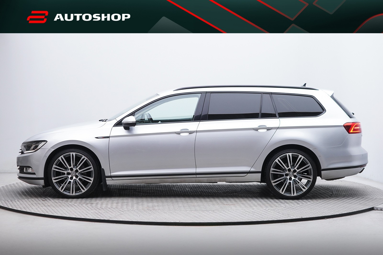 Volkswagen Passat 2.0TDI 4MOTION DSG 190HK SKINN WEBASTO KROK KAM ACC LED 3