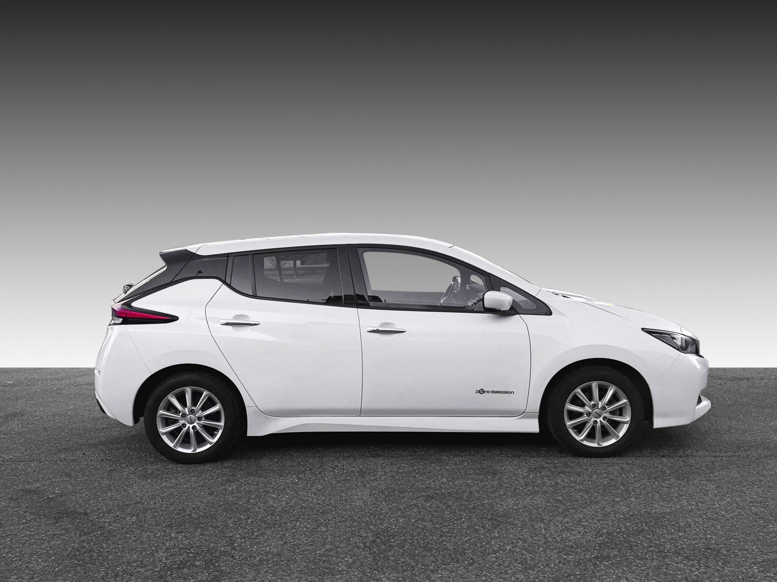 Nissan Leaf 40kWh Tekna /Topputgave/Bose /360Kamera/skinn/ ACC++ 2