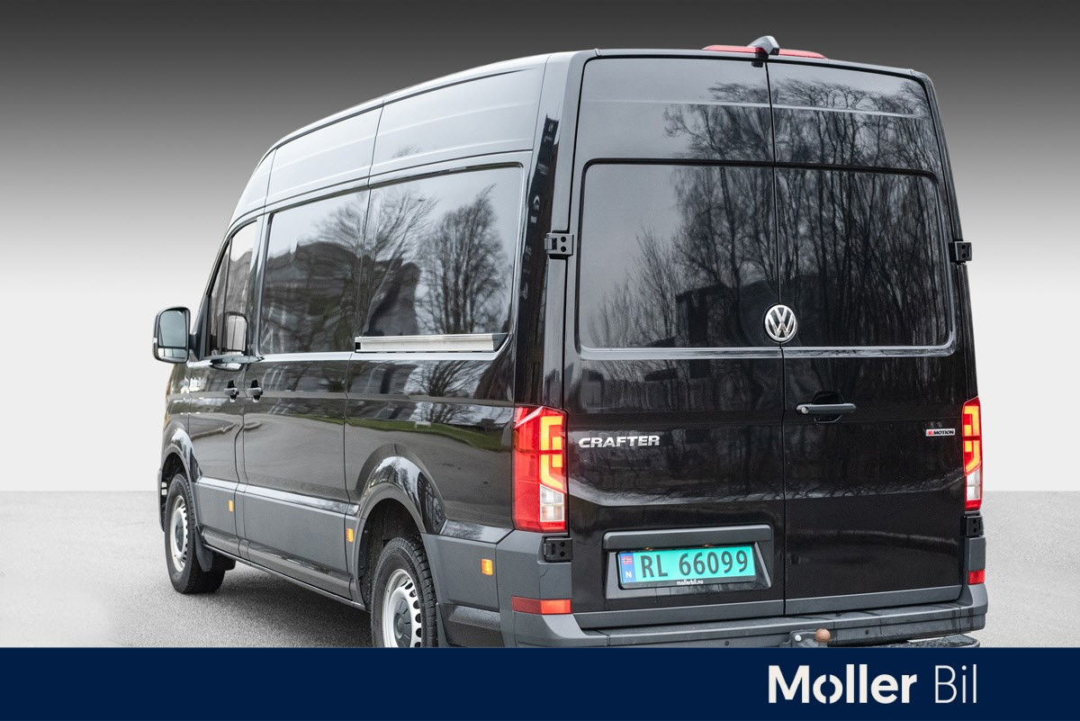 Volkswagen Crafter 35 L3H3 2,0TDI 177hk 4Motion Ryggekam//H.feste/webasto 3