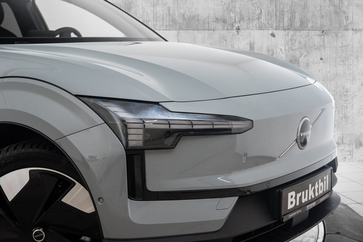 Volvo EX30 Twin Performance Ultra 19"|5G|360|PANO|V.PUMPE++ 3