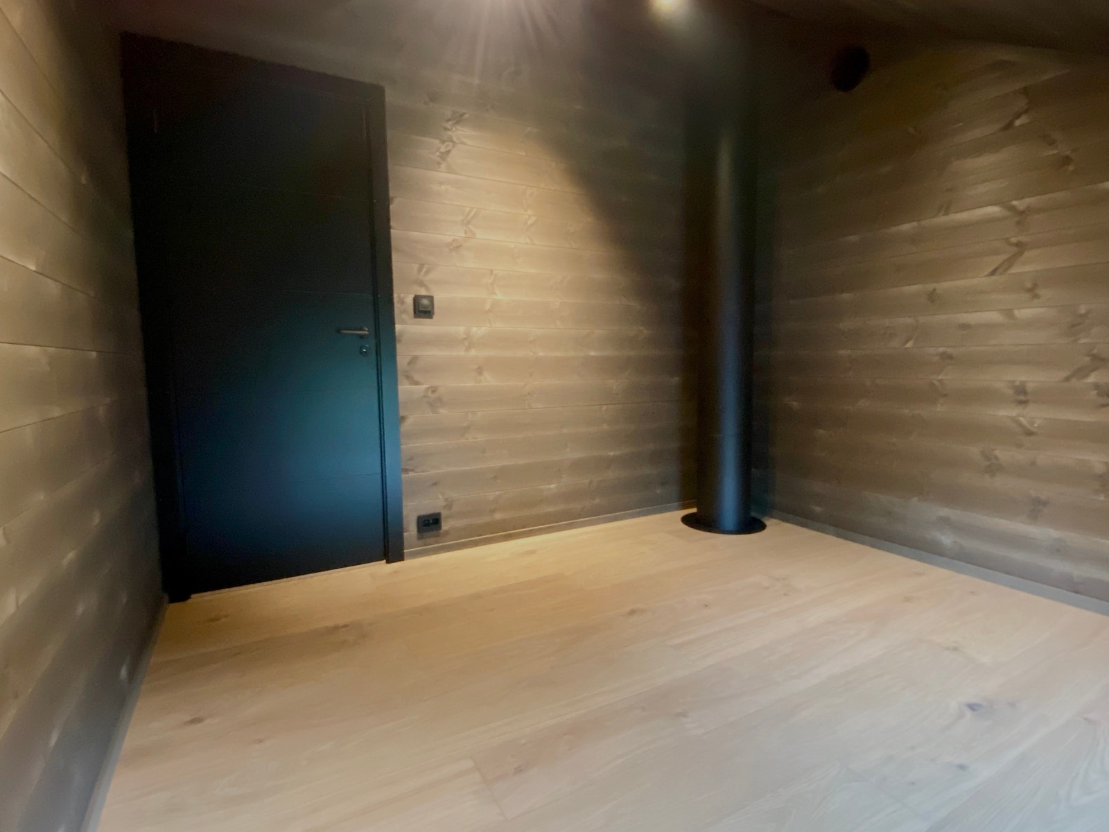 Soverom 2. etg. Bilde fra tilsvarende hytte Galleribilde