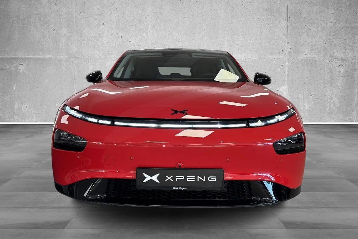 XPeng P7 High Performance AWD Premium Comfort & Audio Pack 3