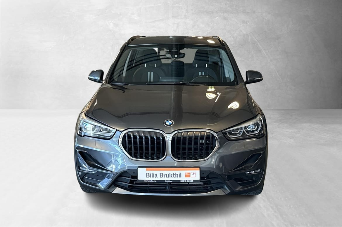BMW X1 xDrive25e Navi, HeadUp, Hengerfeste 3