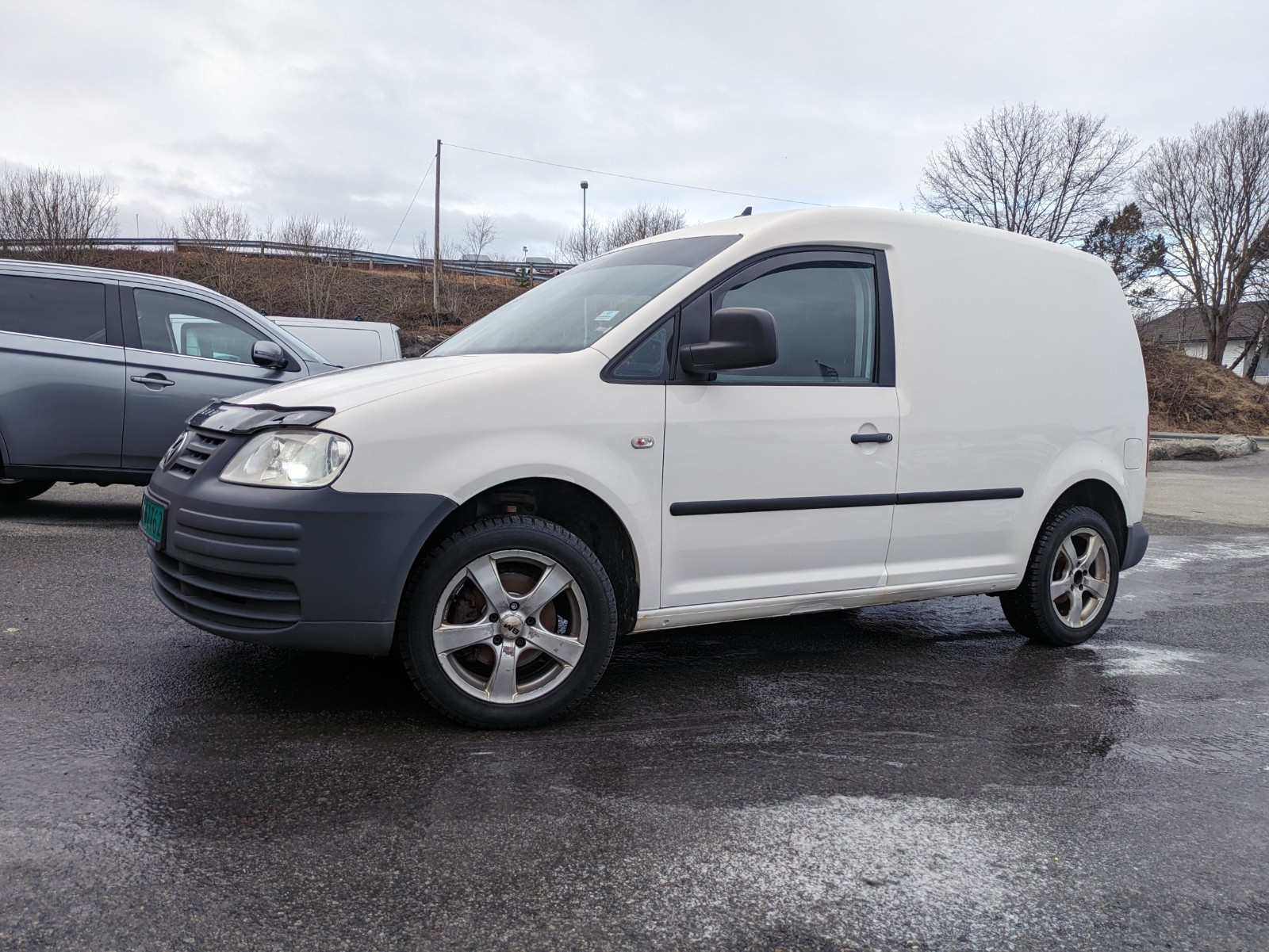 Volkswagen Caddy 1.9 TDI105HK 2