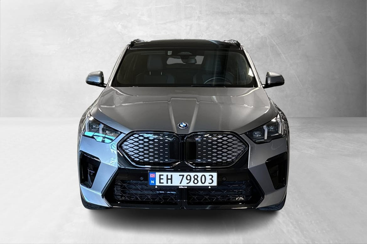 BMW iX2 xDrive30e M-Sport, HarmanKardon, HeadUp 3