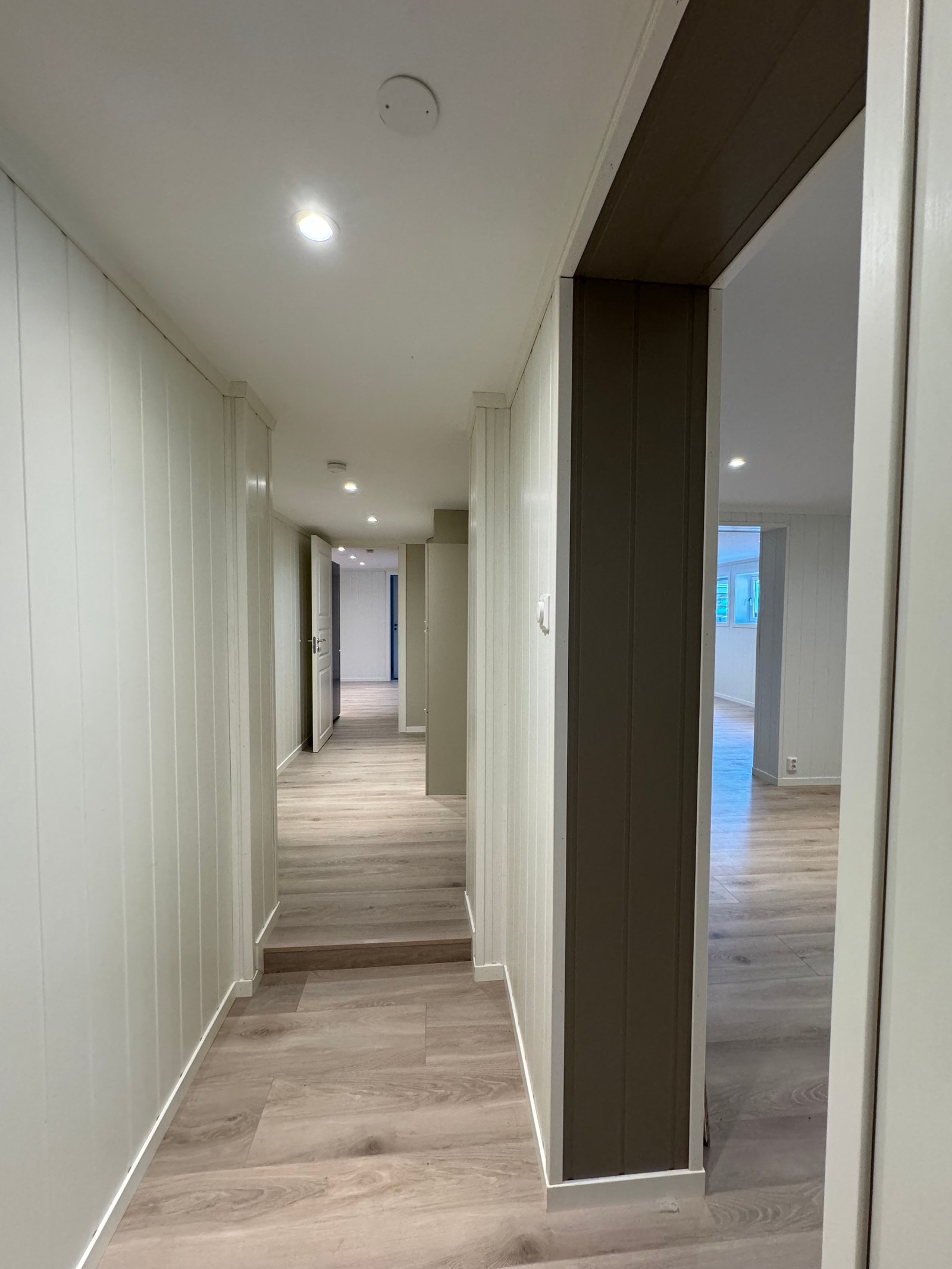 Gang fra motsatt side Galleribilde