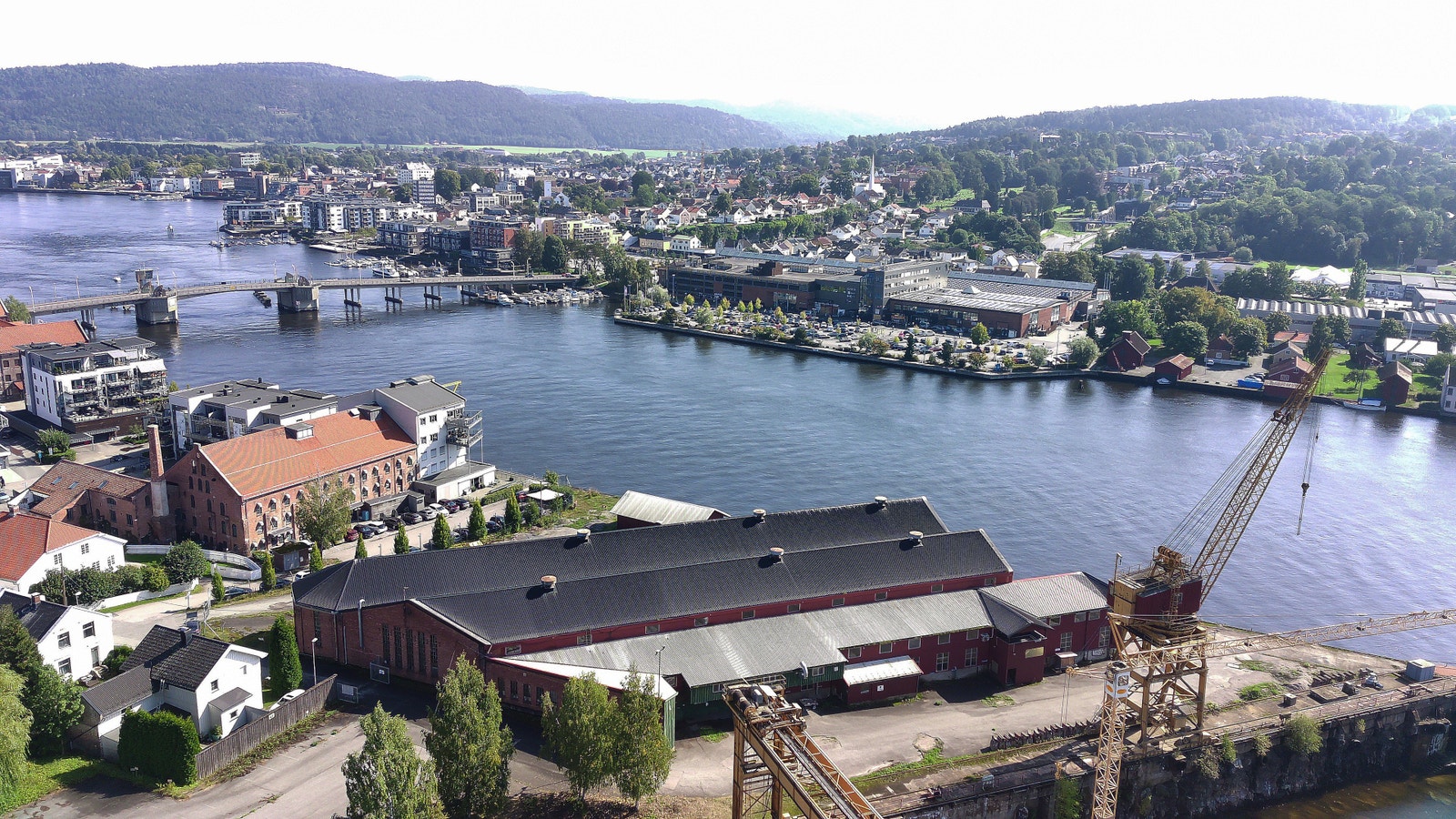 Porsgrunn Mek. sett fra vest mot øst. Galleribilde