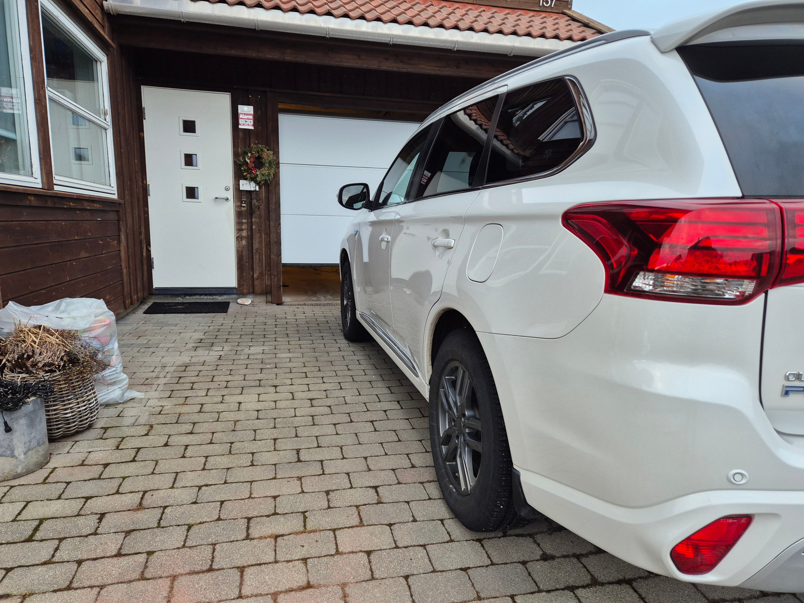Mitsubishi Outlander Instyle 2,4 224hk 3