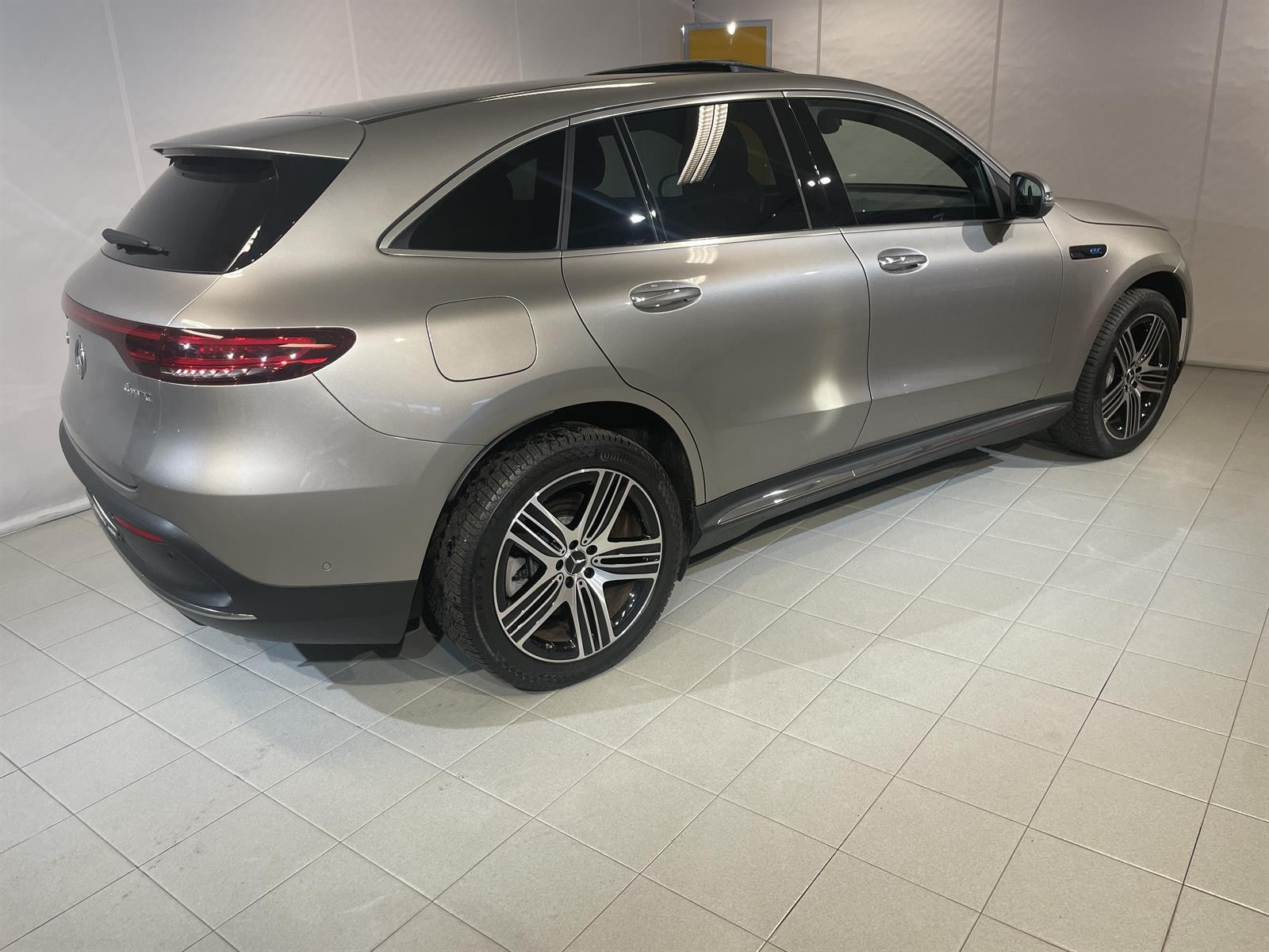 Mercedes-Benz EQC EQC 400 4MATIC , 2x AMG, Premium Plus, Soltak, Skinn, H 2