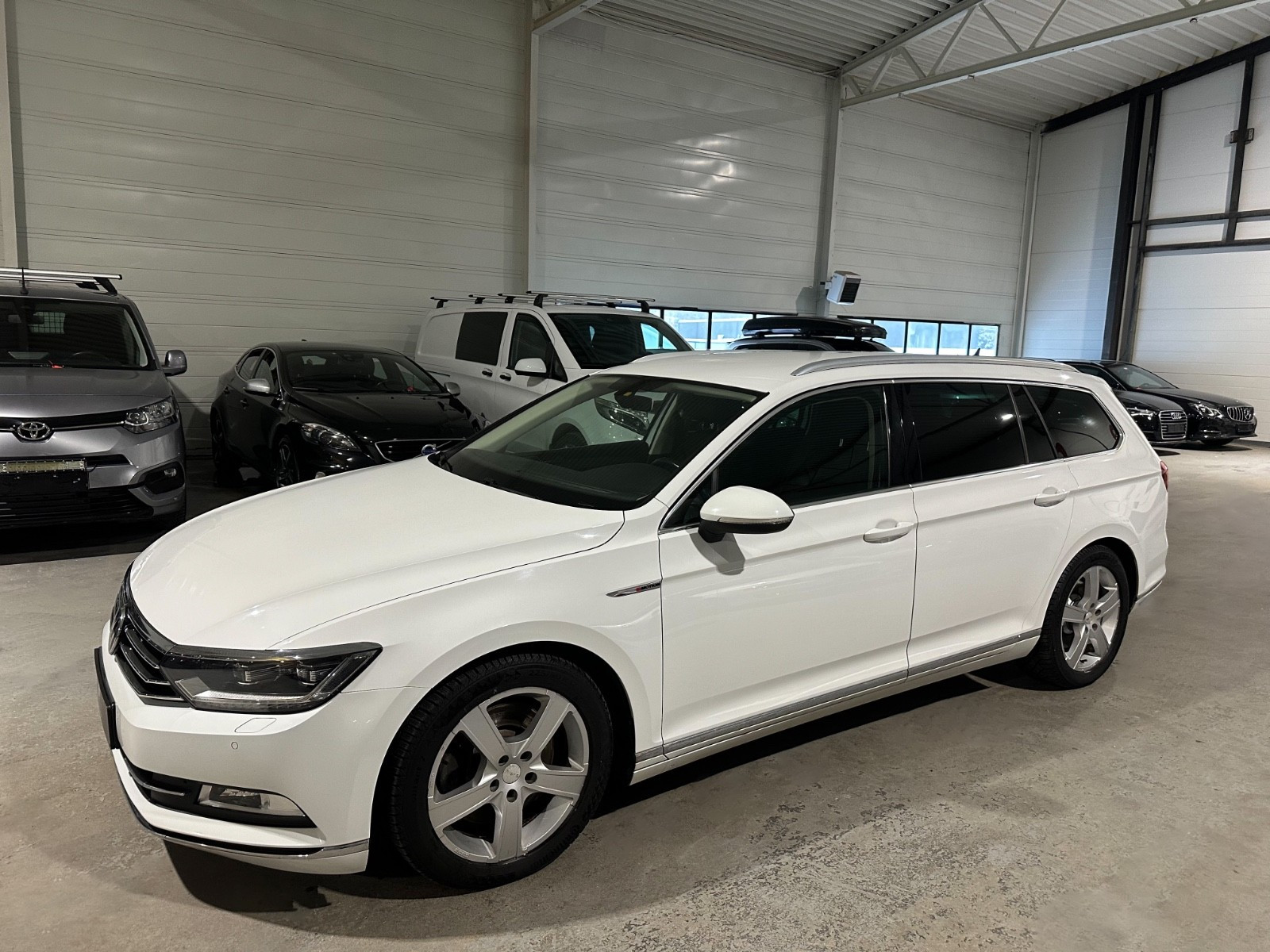 Volkswagen Passat 240hk 4Motion Skinn|Krok|Ryggekamera|Webasto 2
