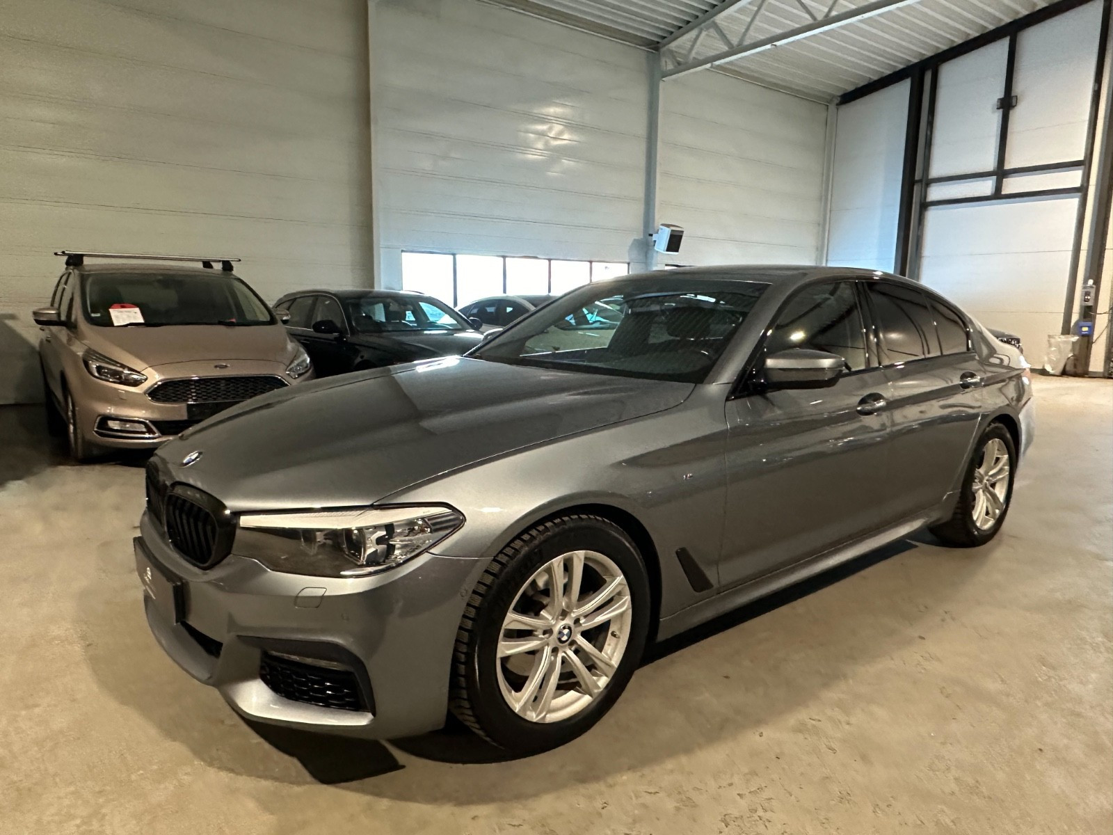 BMW 5-serie 190hk M-Sport Alcantara/Skinn|Krok|Kamera|Navi|Ny Eu ! 2