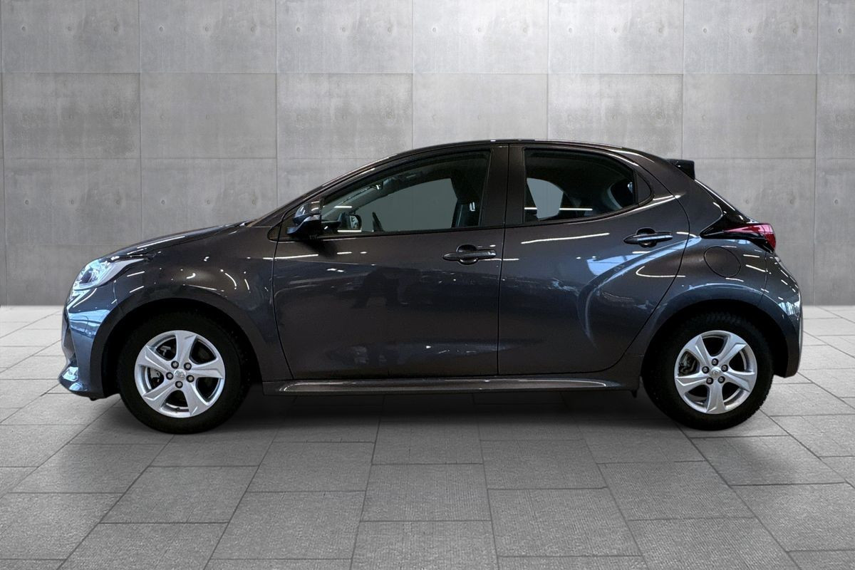 Toyota Yaris 1,5 Hybrid Active Tech KAMPANJE/NAVI/R.KAM/ADT.CRUISE 2