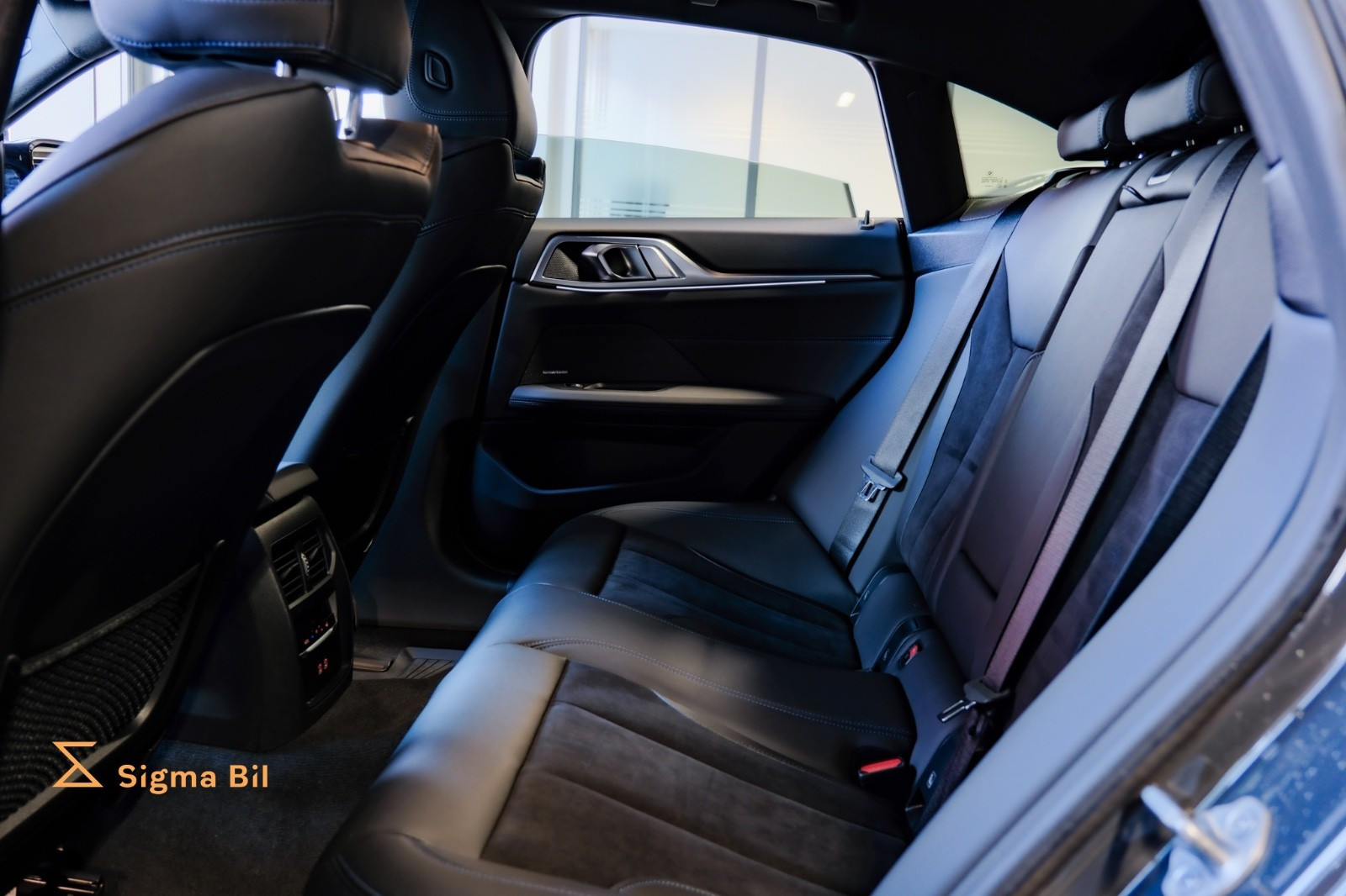 Bilde av BMW i4 M50