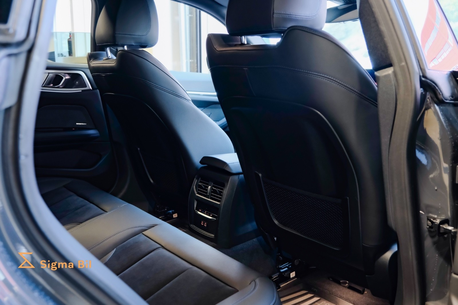 Bilde av BMW i4 M50
