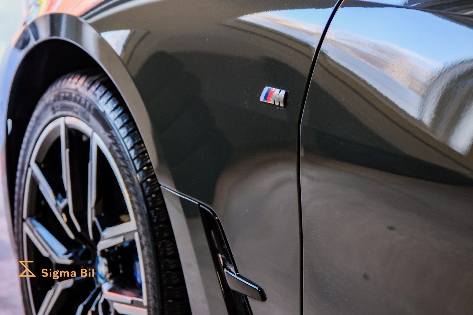 Bilde av BMW i4 M50