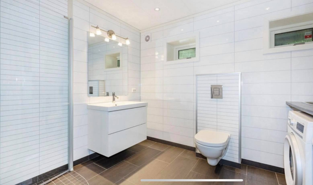 Baderom i underetasje Galleribilde