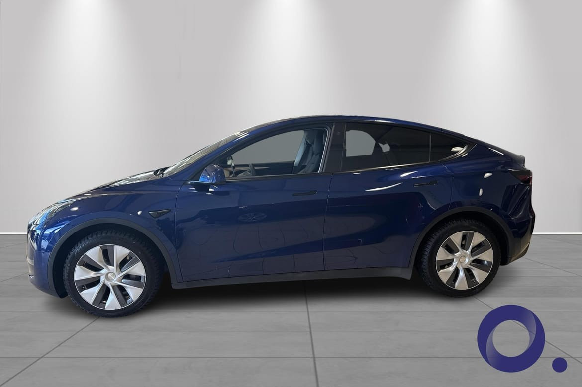 Tesla Model Y Long Range AWD 2